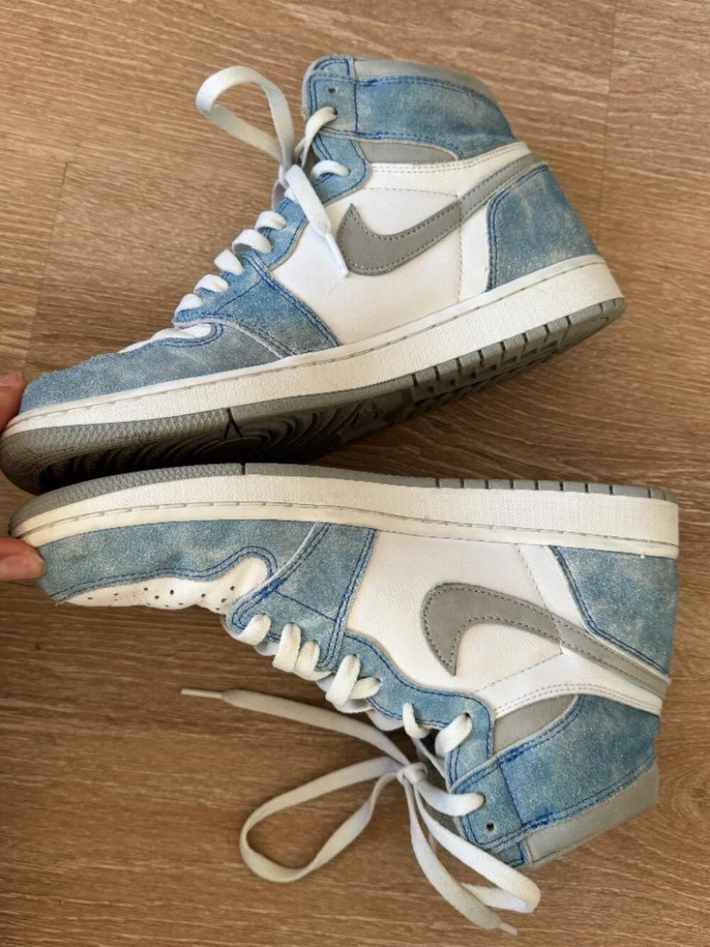 Jordan White + Blue Air Jordan 1 Retro High OG 